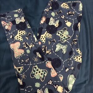 Os lularoe Minnie Mouse
